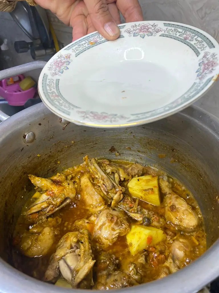 How To Cook Chicken Dopiaza
