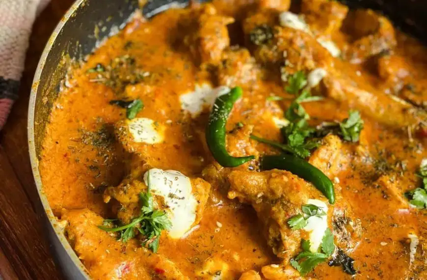 Hariyali Chicken Recipe | Green Chicken Curry